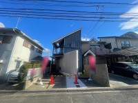 【桃山東エリア】人気のリビング階段で、家族のふれあいを重視した間取り★小学校まで徒歩5分◎内装リフォーム&外構工事済でキレイです★