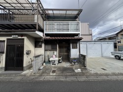 リビングコメント１ ■京阪・近鉄2沿線利用可能■
■初めての不動産投資にいかがでしょうか■