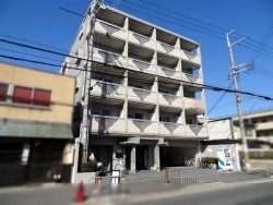 リビングコメント１ 【伏見住吉エリア】最寄り駅まで徒歩4分の駅近マンション★
オーナーチェンジ物件！！利回り10.93％！！