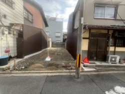 リビングコメント１ 【伏見住吉エリア】近鉄京都線『伏見』駅まで徒歩4分の好立地★近隣小学校へも約300mと子育て世代にも安心◎