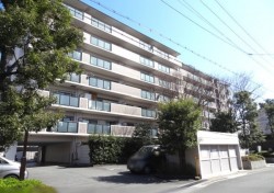 リビングコメント１ 【伏見南浜エリア】最上階×南向き★新規リフォーム済み♪コンビニまですぐ