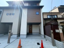【伏見南浜エリア】3WAYアクセス利用可能◎小学校・中学校が徒歩5分以内で子育て世代にもオススメ！！
