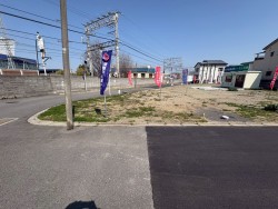 リビングコメント１ 【伏見桃山エリア】建築条件無土地■京阪本線丹波橋駅・近鉄京都線近鉄丹波橋駅まですぐ■周辺施設充実