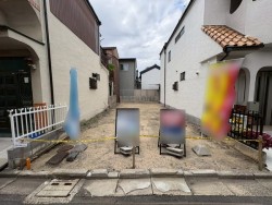 リビングコメント１ 【伏見板橋エリア】京阪・近鉄の便利な2WAYアクセス利用可能◎南向きで陽当り良好◎小・中学校が徒歩10分以内で子育て世代にもオススメ★