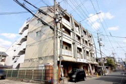 リビングコメント１ 【伏見南浜エリア】特急停車駅京阪「中書島駅」徒歩5分！オートロック有◎最上階物件♪