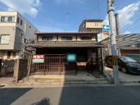 リビングコメント１ 【伏見板橋エリア】小・中学校まで徒歩10分以内で子育て世代にもオススメ★近鉄・京阪が徒歩6分以内の駅近◎通勤・通学にも便利◎