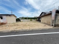 リビングコメント１ 【桃山エリア】近鉄・京阪が徒歩8分以内★南・北の両面道路に面した土地！！ご希望の間取りにできる建築参考プラン有◎