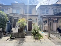 リビングコメント１ 【伏見南浜エリア】令和4年に一部改装履歴有りのテラスハウス★投資用物件としてもオススメです◎