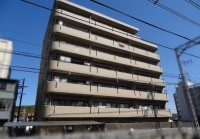リビングコメント１ 【桃山東エリア】近隣周辺施設充実★3沿線4駅利用可◎最寄り駅まで徒歩3分の駅近！！